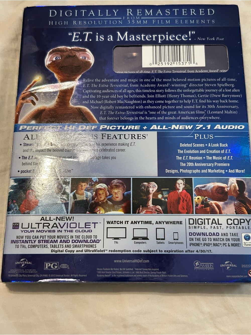E.T. The Extra-Terrestrial Anniversary Edition Blu-ray + DVD - - Picture 2 of 6